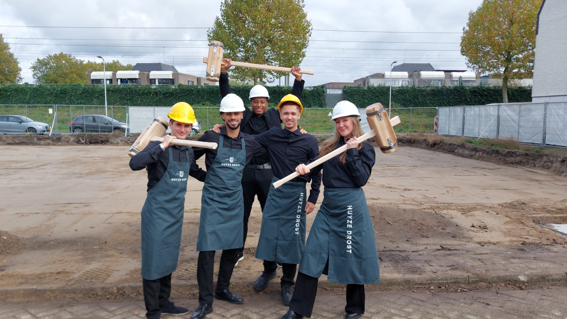 hoogste punt, eerste paal, start bouw viering